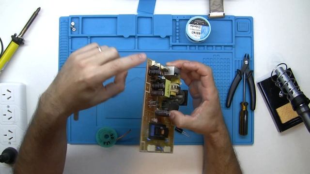 Monitor NO ENCIENDE! (parpadea) смотреть онлайн