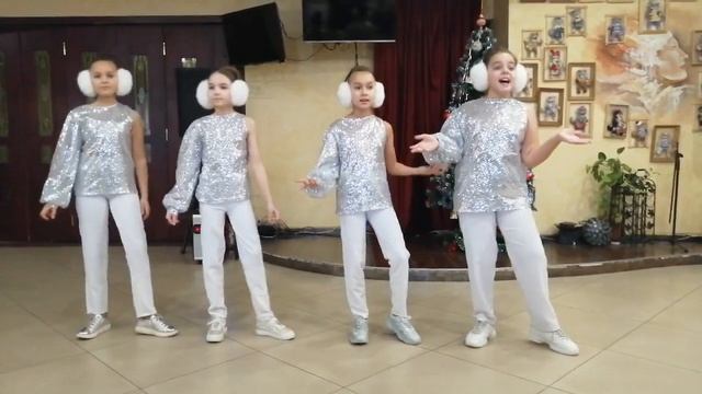 Вокальний Квартет "?MELODY?" Композиция "Потолок ледяной" смотреть онлайн