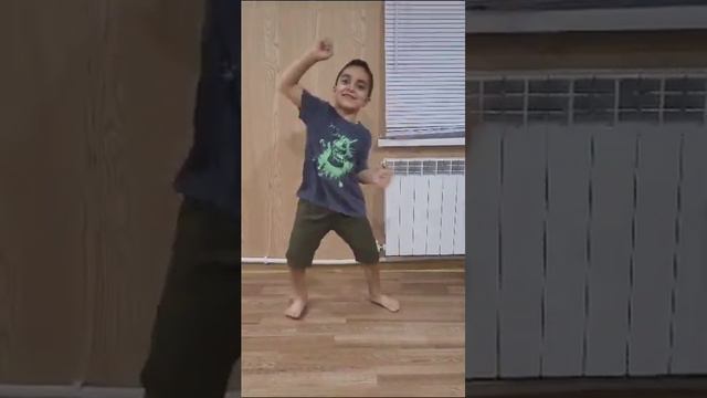 видео эльдар и его танцы смотреть онлайн