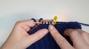 Самая простая мужская шапка с отворотом спицами! Presents for Christmas. Easy to knit hat for men