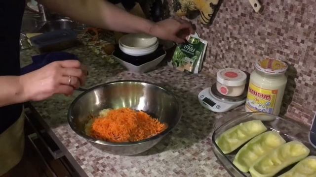 Запеченые лодочки из кабачков с куриной грудкой. ПП. Полезные рецепты от Елены Мурыгиной. смотреть онлайн