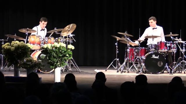 2014 12 20 Gym Laufen Maturafeier Drum Duet смотреть онлайн