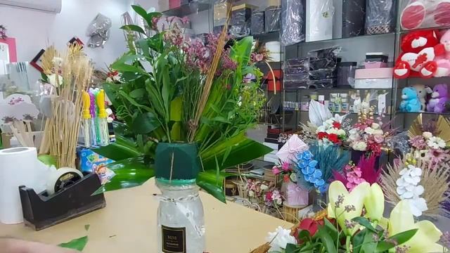 How To Make Flower Vase | Arrange Flower Vase | Flower Vase Tutirial | Dream Flower смотреть онлайн