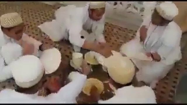 Чистка посуды для поломников. смотреть онлайн