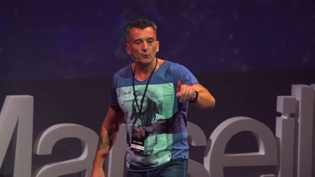 Être soi-même | Alain Alivon | TEDxMarseille смотреть онлайн