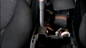 Регулировка ручного тормоза Toyota RAV4 2,0 Тойота РАВ 4 2011 года