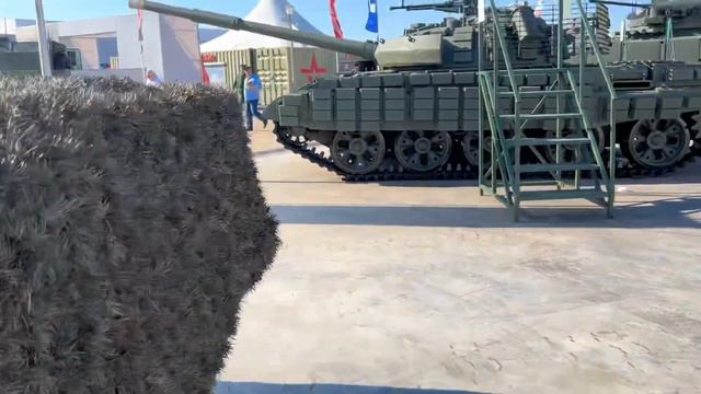 Танки России (Армия 2023) накидка-невидимка смотреть онлайн