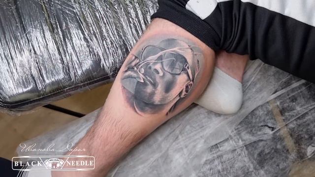 Snoop Dogg тату. Мои рабочие дни смотреть онлайн