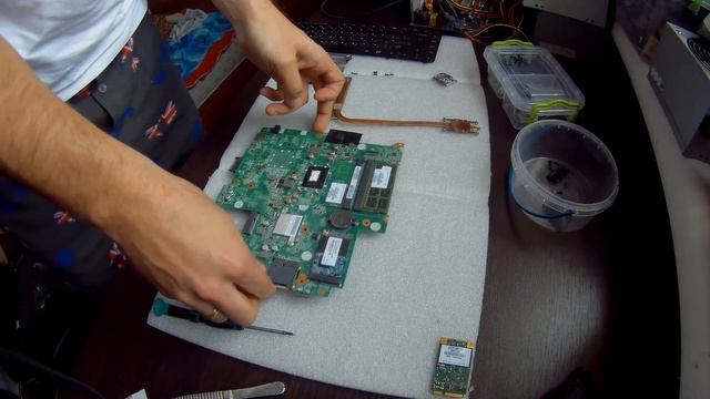 Разборка Ультрабука HP Pavilion 14-b003SA смотреть онлайн