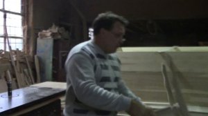 Как выровнять ножки стула.