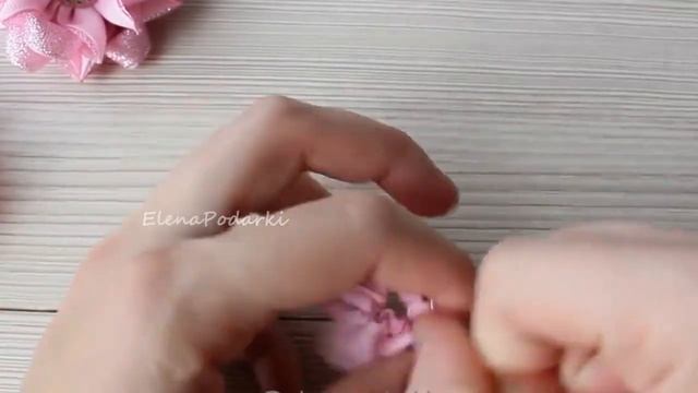 ? Цветок из лент ? Ribbon flower ? смотреть онлайн