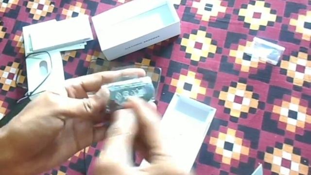 New Samsung Galaxy A70 Unboxing смотреть онлайн