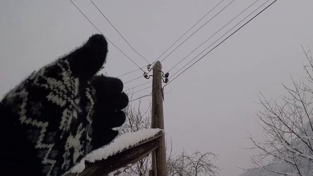 Падают электрические провода