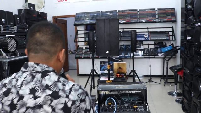 Mixer Digital MIDAS MR18 kirim ke Banyumas Purwokerto смотреть онлайн