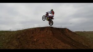 BSE  Z10  и GR 1 (pro). Тренировка Эндуро.  Оторвали хвост на Z10