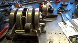 САМОДЕЛКА__ДЛЯ_ЦЕНТРОВКИ_КОЛЕНВАЛОВ_ЯВА