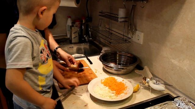 КАК ПРИГОТОВИТЬ ЩУКУ. ЩУКА С ГРИБАМИ. ЩУКА В ФОЛЬГЕ. ЩУКА С ГРЕЧКОЙ смотреть онлайн