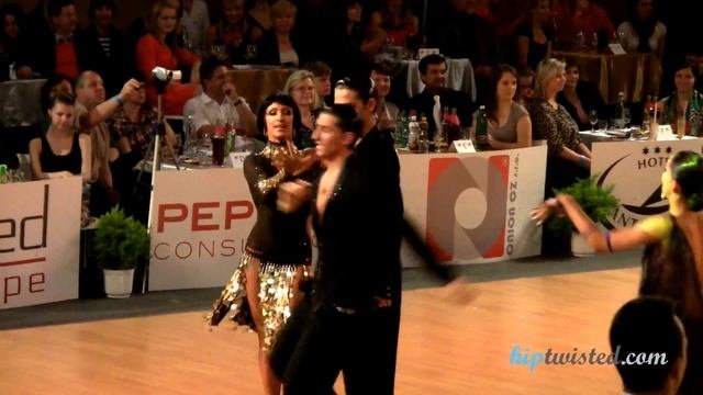 Nino Langella - Kristina Moshenskaya, Brno Open 2012, WDSF int. open latin, semifinal - samba смотреть онлайн