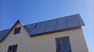 Почему не стоит крыть крышу оцинкованным металлом