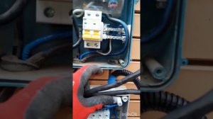 Выбивает вводной автомат в частном доме, что делать? Очень простые решения! ⚡️⚡️⚡️🔥