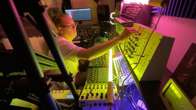 Studio Session #55: Analog electro смотреть онлайн