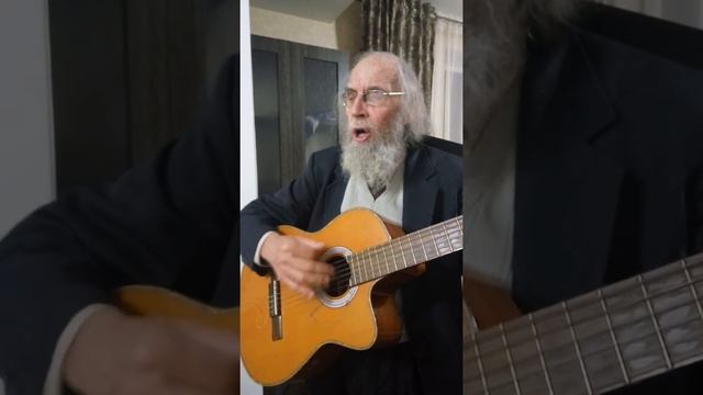 Игорь Сазонов исполняет романс "Утро туманное" ( 20180105 213001 ) смотреть онлайн