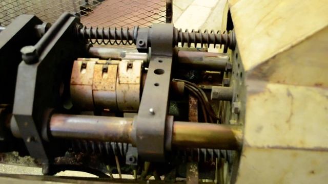 Миниатюрная литьевая машина Куаси-2 ч.2 смотреть онлайн