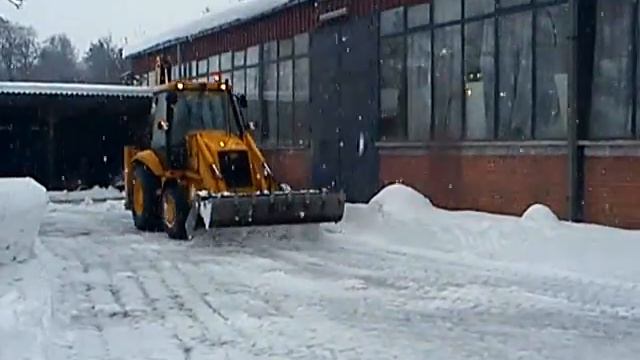 OKTISI MUKI JCB 3CX 2012 смотреть онлайн