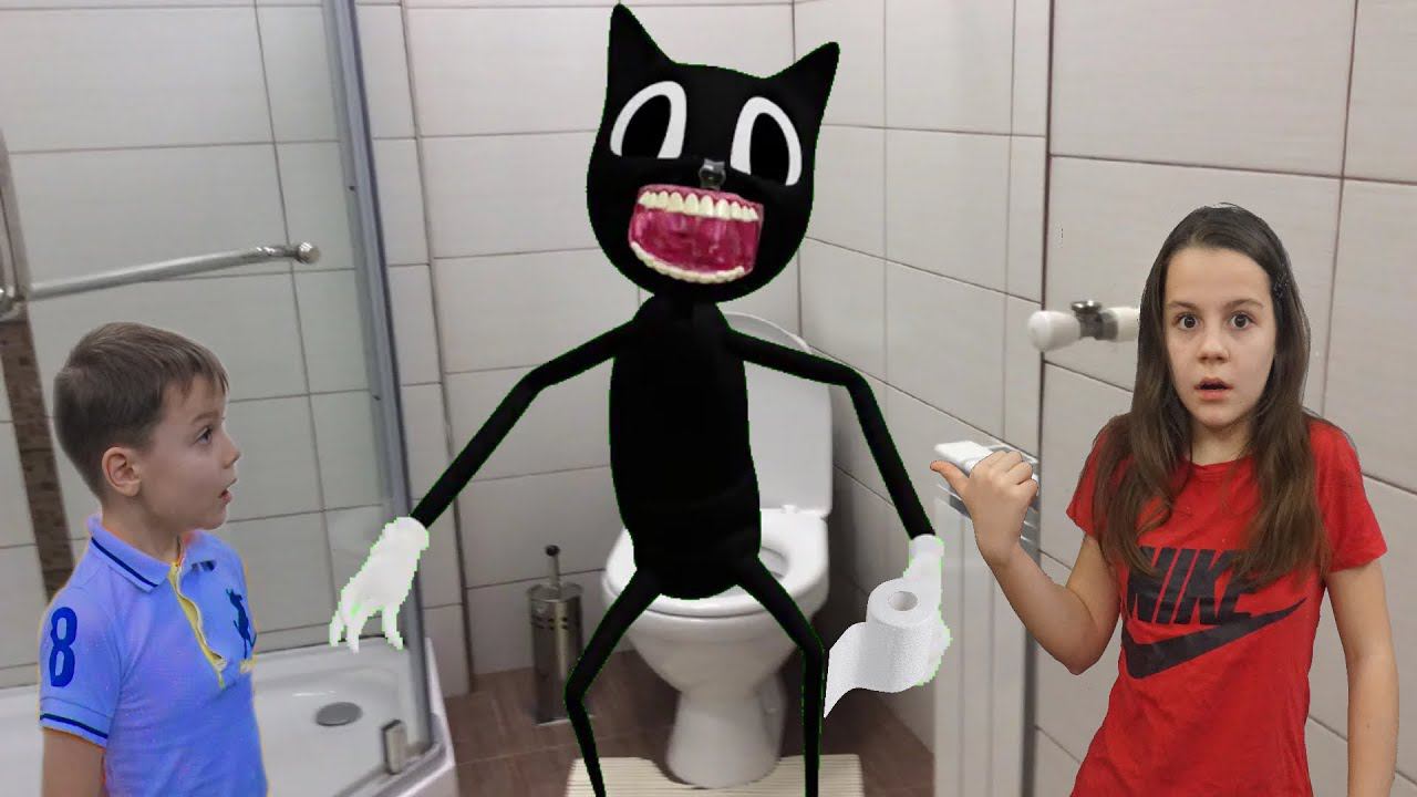 Картун Кэт преследует Захара в реальной жизни Cartoon Cat in real life смотреть онлайн