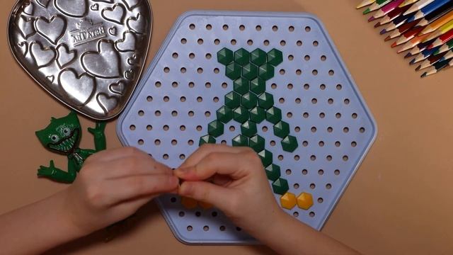 Как сделать поделку самоделку Хаги Ваги из мозайки своими руками. смотреть онлайн