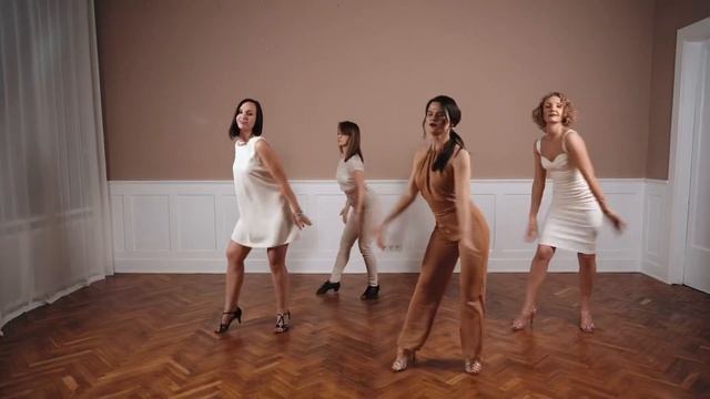 Bachata 2021 Lady Style Dasha Evchenko ( Pinto Picasso- Paris) #bachata#bachataladystyle