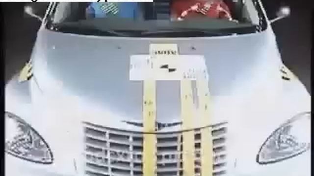 Chrysler PT Cruiser Crash Test