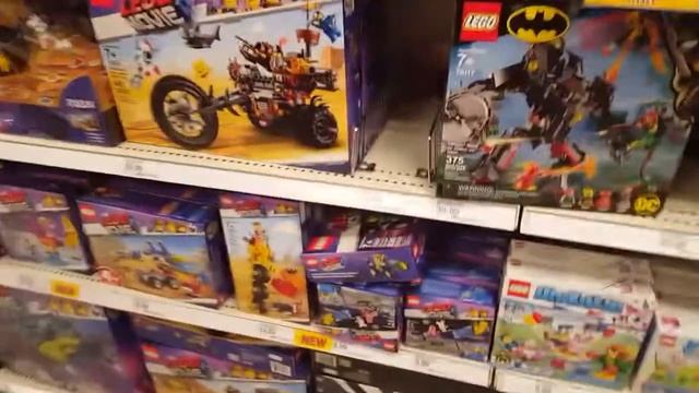 A visit to Target vlog (and to a DVD store) смотреть онлайн