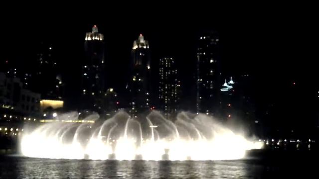 поющие фонтаны Дубаи смотреть онлайн