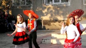 Мексиканский танец в исполнении 4 класса