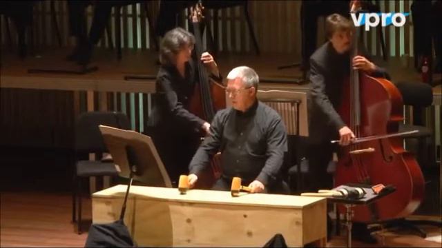 Галина Уствольская Фрагмент Dies Irae смотреть онлайн