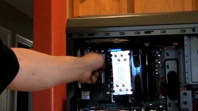 THROWBACK THURSDAYS - Build a Gaming Computer PC - November 2012 смотреть онлайн