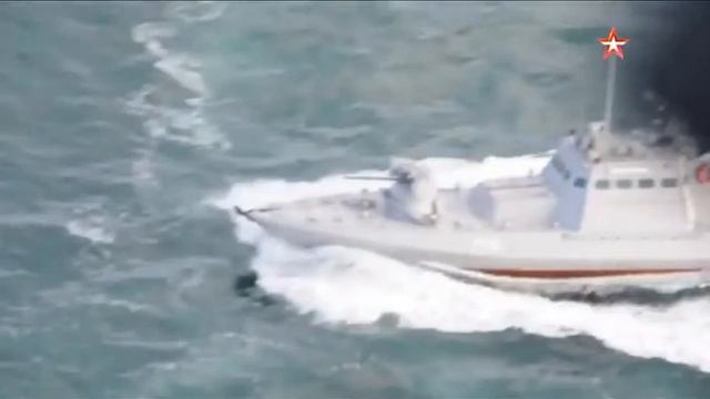 Видео погони российских пограничников за кораблями ВМС Украины смотреть онлайн