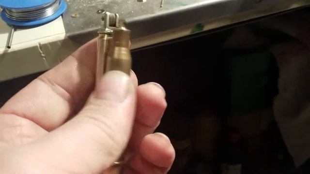 Бензиновая зажигалка Из гильз. смотреть онлайн