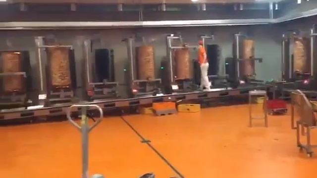 Шаверма в промышленных масштабах смотреть онлайн