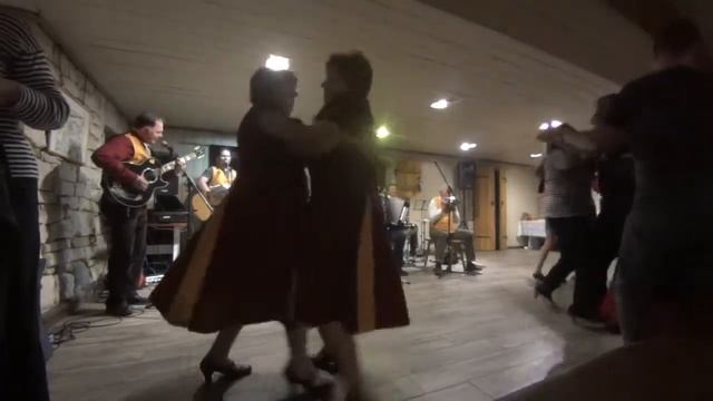 Hanila Laulu- ja Mänguselts - Mäletad kevadet õites смотреть онлайн