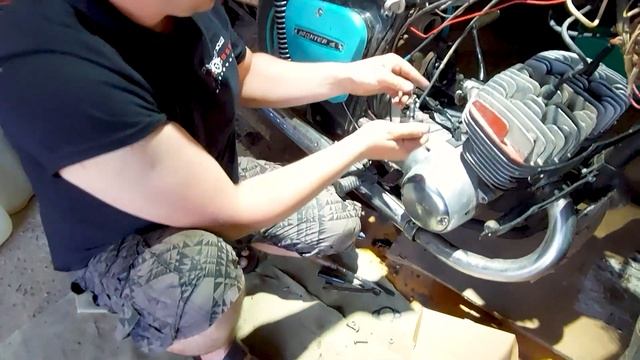 Как установить карбюратор на советский мотоцикл смотреть онлайн