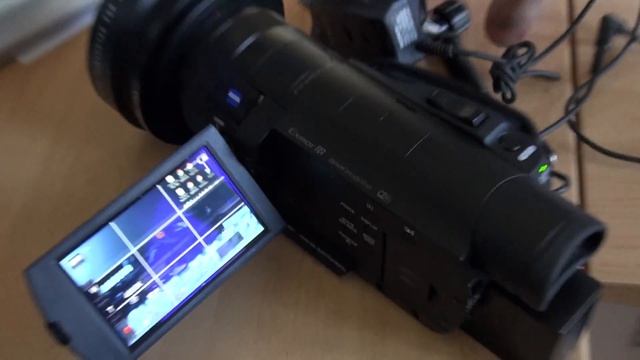 Manual Focus on CX900 with LANC remote control from Sony смотреть онлайн