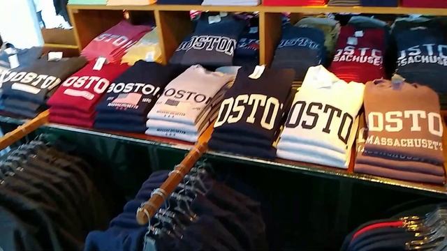 Куинси маркет один из самых популярных  «вкусных» Бостонских достопримечательностей. смотреть онлайн