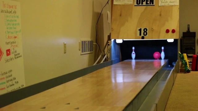 Mini Bowling Trick shots 3! смотреть онлайн