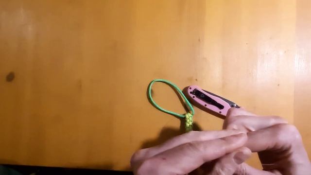 Как продеть темляк в узкое темлячное отверстие ножа