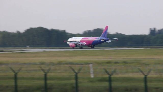 Plane spotting, Liszt Ferenc Airport, Budapest, 2019.08.30. смотреть онлайн