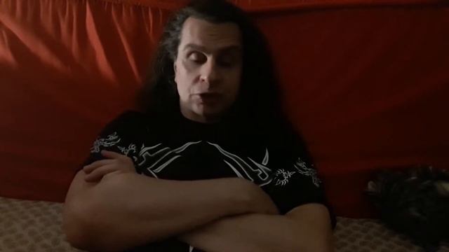 Стихи "Я устал быть хорошим героем" смотреть онлайн