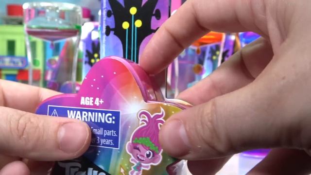 Trolls World Tour Tiny Dancers Surprises Series 1 смотреть онлайн