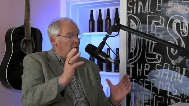 Ian Moir talks to Provost Jim Leishman about city status, success and leadership. смотреть онлайн